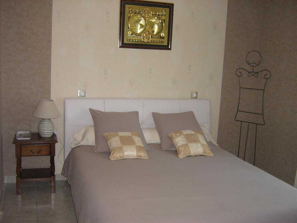 Chambres D'Hotes Le Saint O Detente Экстерьер фото